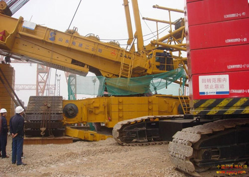 Авария крана SANY SCC9000